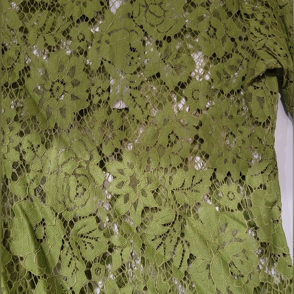 Lace top - Picture 2 of 2